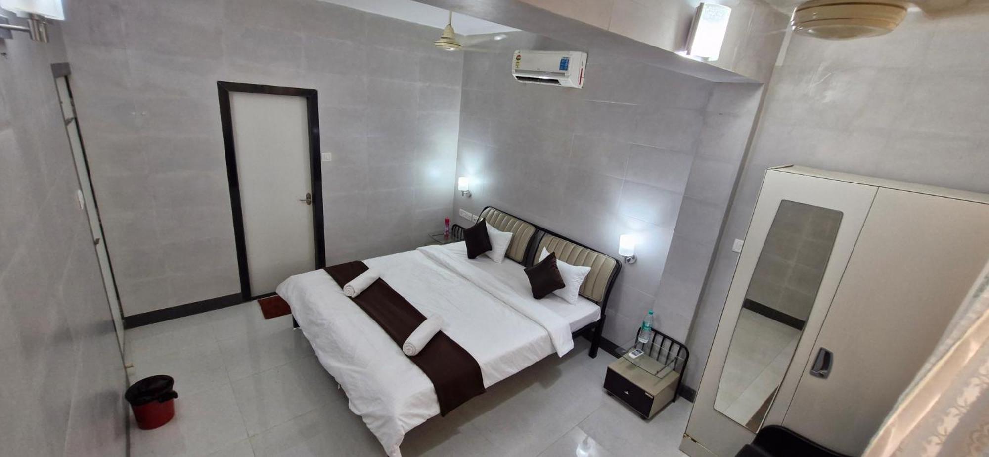 Haven Apartment Inn Baga Beach Exterior foto